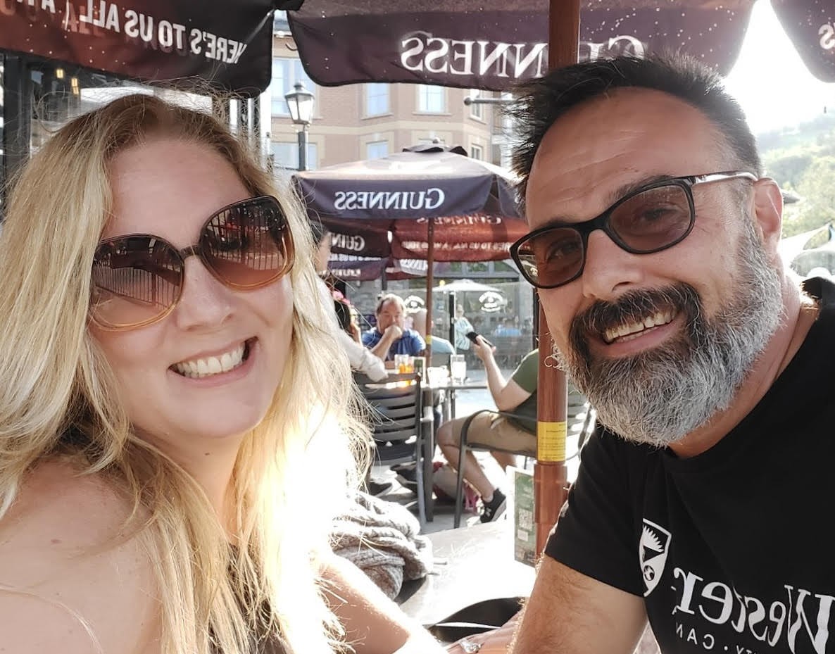 Kelly Williams helping sellers